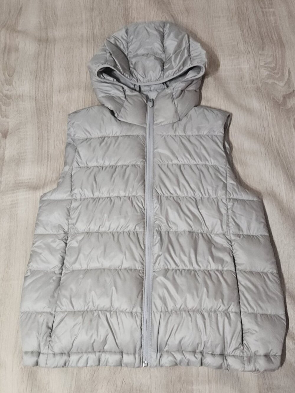 Athleta Aire Puffer Vest Womens Size Xs Hooded Tan Lightweight